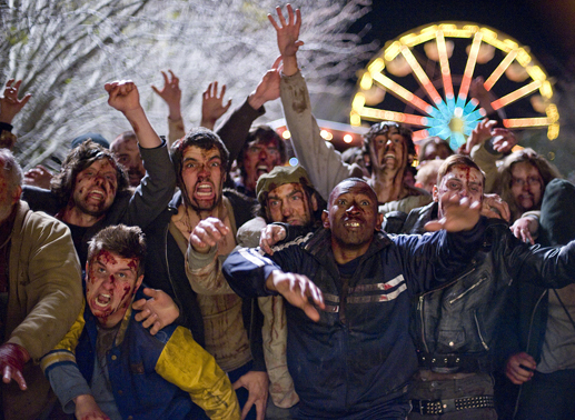 Auch ein Zombie m&ouml;chte mal Achterbahn fahren: Im Pacific Playland treffen Columbus und Tallahassee auf die blutgierigen Bestien ... Bild: Sender