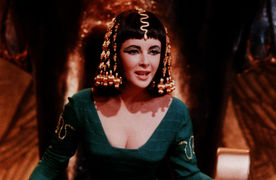Liz Taylor ist Kleo. Kleopatra. Bild: Sender