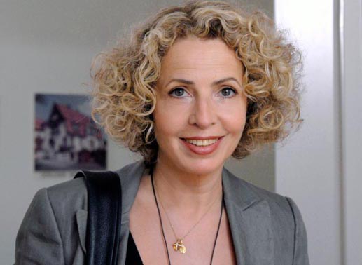 Hart aber herzlich: Richterin Dr. Lena Kalbach (Michaela May). Bild: Sender
