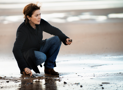 Julia Koschitz in &bdquo;Hin und weg&ldquo;. Bild: Sender/ Wolfgang Ennenbach/Majestic
