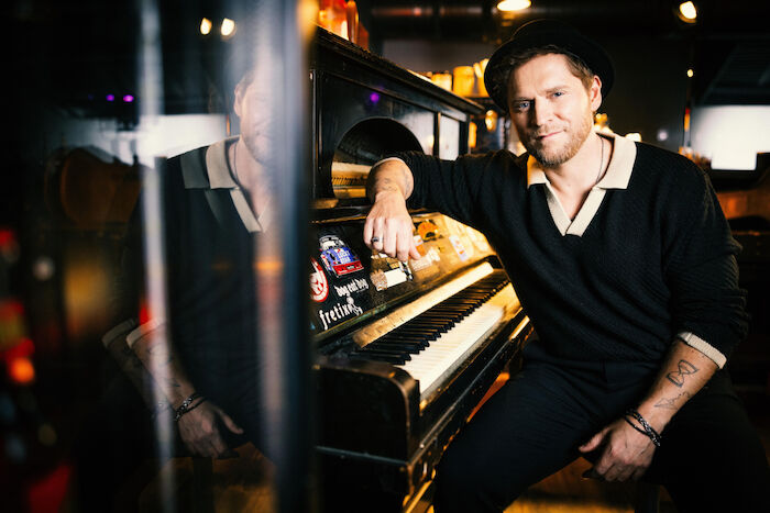 Sing meinen Song - Das Tauschkonzert: Pops&auml;nger und Songschreiber Johannes Oerding. Bild: Sender / RTL / Boris Breuer