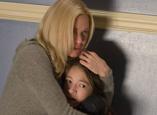 38 F&auml;lle hat Emily Jenkins (Ren&egrave;e Zellweger) vom Jugendamt schon auf dem Schreibtisch, dann bekommt sie den 39., und der ist der Schlimmste: Lilith (Jodelle Ferland) entpuppt sich schon bald als Ausgeburt der H&ouml;lle ... Bild: Sender