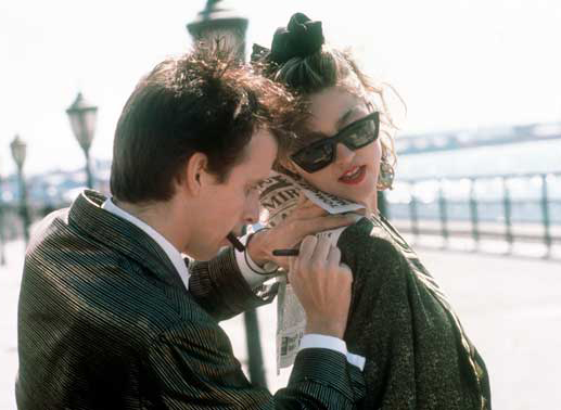 Jim (Robert Joy) muss bei Susan (Madonna) immer mit einer &Uuml;berraschung rechnen ... Bild: Sender