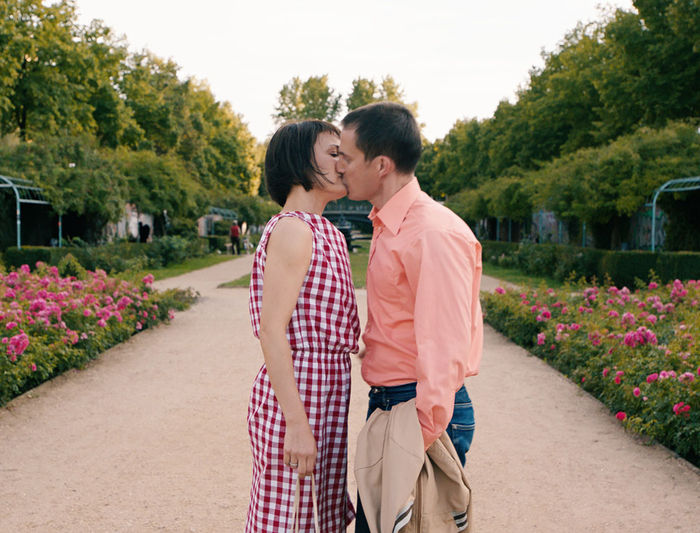 Senta (Nicolette Krebitz) und Thomas (Clemens Schick) kommen sich schon beim ersten Date sehr nahe. Bild: Sender / Kolja Raschke