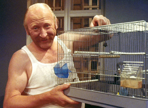 Karl Merkatz  ist genial als Edmund "Mundl" Sackbauer.
Bild: ORF