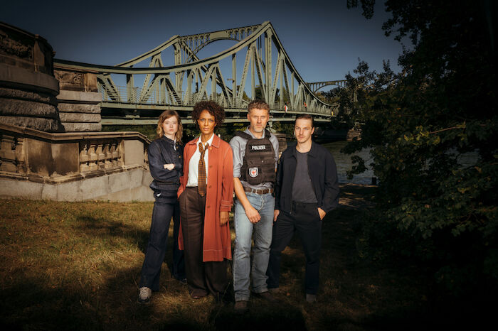 Havelland-Krimi: asna Nowak (Linda Belinda Podszus), Dena Paulos (Dennenesch Zoud&eacute;), Max Zeller (Jens Atzorn), Lennard R&ouml;sken (Anton Dreger). Bild: Sender / ZDF / Xiomara Bender. 