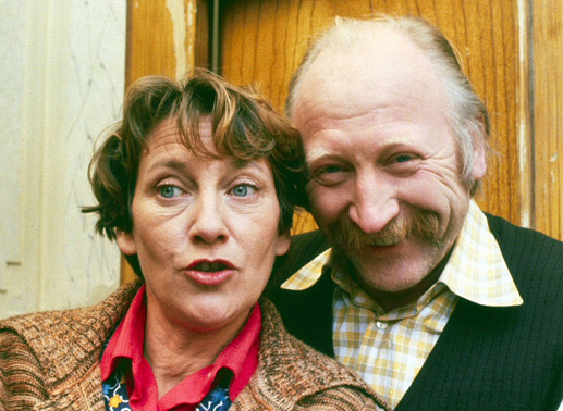 Toni (Ingrid Burkhard) mit ihrem Edmund (Karl Merkatz).
Bild: ORF