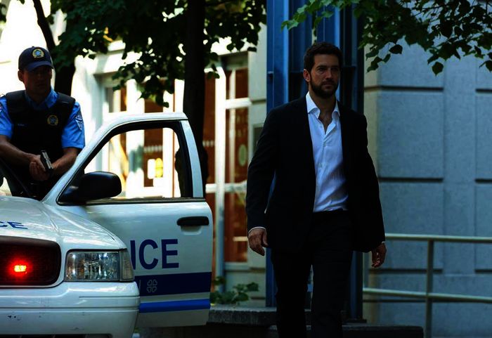 Wenn es um Krisenl&ouml;sung geht: Top-Experte Eric Beaumont (Luke Roberts). Bild: Sender / 2016 Ransom Television Productions Inc., Wildcats Productions and TF1