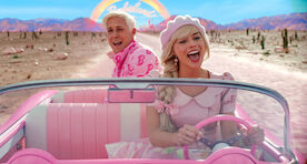 Barbie: Margot Robbie (Barbie), Ryan Gosling (Ken). Bild: Sender/Warner