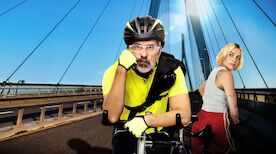 Sommer auf Asphalt: Bert (Christoph Maria Herbst). Bild: Sender / NDR / ARD / Westend61 / Frizzi Kurkhaus
