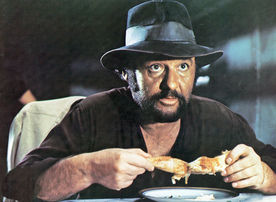 uan Miranda (Rod Steiger) ist ein schmutziger Bandit, inmitten der mexikanischen Revolution, und ist vor allem auf sein eigenes Wohl bedacht. Er raubt reiche Reisende aus, um sich ein angenehmes Leben zu erm&ouml;glichen. Bild: Sender