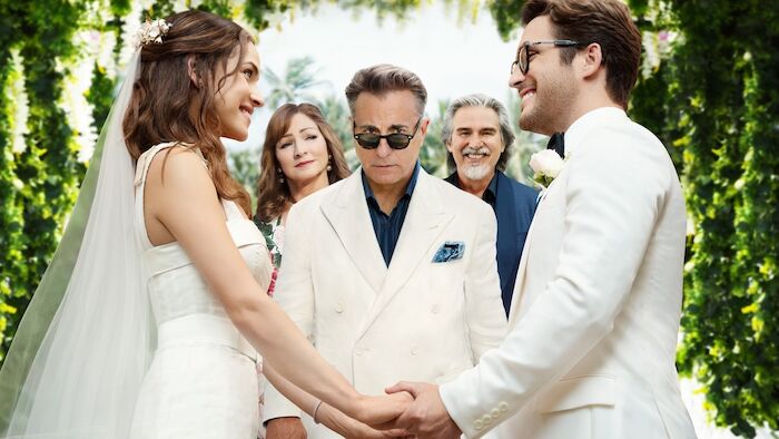 Der Vater der Braut: dria Arjona (Sofia Herrera), Gloria Estefan (Ingrid Herrera), Andy Garcia (Billy Herrera), Pedro Damián (Hernan Castillo), Diego Boneta (Adan Castillo). Bild: Sender / Warner Bros. Pictures. 