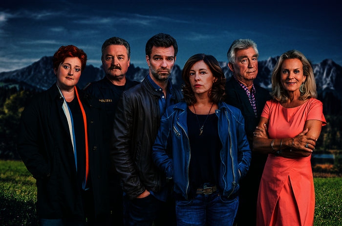 Soko Kitzb&uuml;hel: Veronika Polly (Dr. Stefanie L&ouml;cker), Ferry &Ouml;llinger (Kroisleitner), Jakob Seeb&ouml;ck (Lukas Roither), Julia Cencig (Nina Pokorny), Heinz Marecek (Hannes Kofler), Andrea L'Arronge (Gr&auml;fin Sch&ouml;nberg). Bild: Sender / ORF / Stefanie Leo