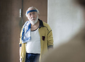 Didi Hallervorden in einer ungew&ouml;hnlichen Rolle. Bild: Sender