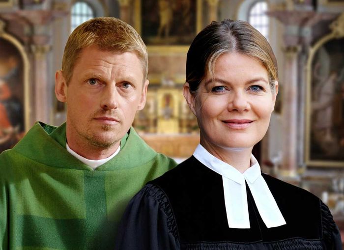 &bdquo;Frau Pfarrer&ldquo; (Birge Schade) und &bdquo;Herr Priester&ldquo; (Martin Gruber). Bild: Sender / Erika Hauri / Evelyn Frey