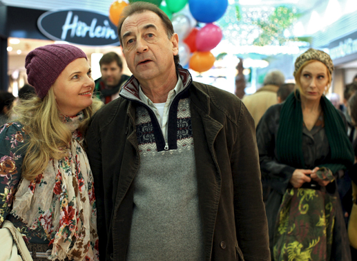 Inflagranti: Iris (Andrea Sawatzki) erwischt Ehemann G&uuml;nther (Dietrich Siegl) zusammen mit Nachbarin Margit (Ulrike Beimpold). Bild: Sender