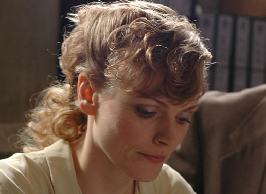 Die Polizistin Helen Marshall (Maxine Peake) hat es in der Männerwelt der Yorkshire Police nicht immer leicht. Bild: Sender