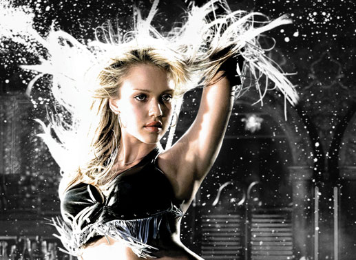 Die Kellnerin Shellie (Brittany Murphy). Bild: Sender