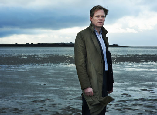 Joe Fairburn (Paul Bettany) hat sich in eine Situation man&ouml;vriert, aus der es keinen Ausweg zu geben scheint. Bild: Sender / Charlie Gray