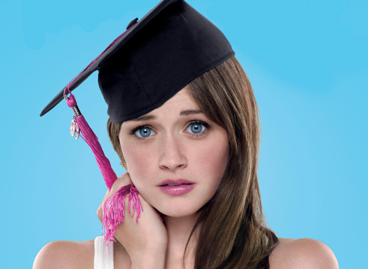 Die junge College Absolventin Rayden Malby (Alexis Bledel) hat den Masterplan f&uuml;r einen Traumjob - glaubt sie. Doch dann kommt ihr eine verhasste Kommilitonin in die Quere ... Bild: Sender