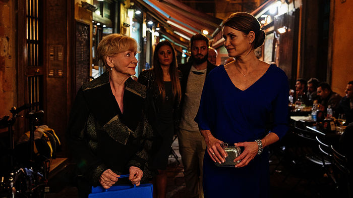 Andrea (Anja Kling) und ihre Mutter Helga (Christine Schorn) auf St&auml;dtereise in Verona. Bild: Sender / ARD Degeto / Reiner Bajo