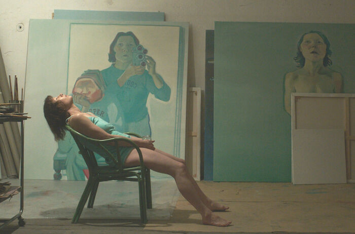 Mit einem Tiger schlafen: Birgit Minichmayr (Maria Lassnig). Bild: Sender / ORF / coop99 filmproduktion