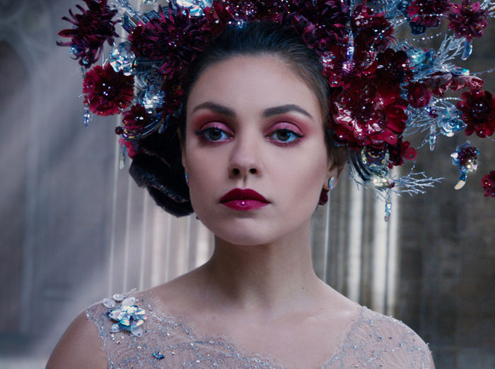 Jupiter Jones (Mila Kunis) in &bdquo;Jupiter Ascending&ldquo;. Bild: Sender / Warner Bros.