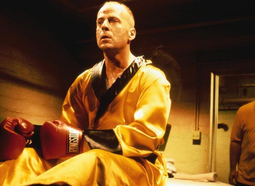 Butch (Bruce Willis) wird von einem Gangsterboss geschmiert, seinen n&auml;chsten Boxkampf zu verlieren. Bild: Sender