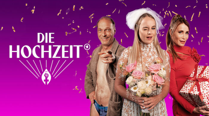 Die Hochzeit: Carsten Hell (Martin Brambach), Jacqueline Hell (Luise von Finckh) und ihre Mutter Anna Hell (Anja Kling).
Bild: Sender / ARD Degeto Film / Florida Film GmbH / Ricardo Gstrein,