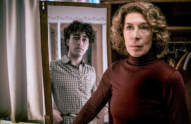 Komödienreihe mit Adele Neuhauser