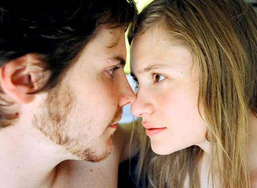 Daniel Br&uuml;hl (Jan) und Julia Jentsch (Jule). Bild: Sender