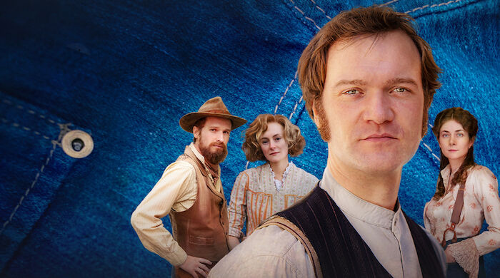 Levi Strauss und der Stoff der Tr&auml;ume: Levi Strauss (Vincent Redetzki), Jacob Davis (Anton von Lucke), Annie Packsher (Lea van Acken) und Fanny Stern (Amy Benkenstein). Bild: Sender / Lieblingsfilm GmbH / Martin Rattini / Janina Friedel