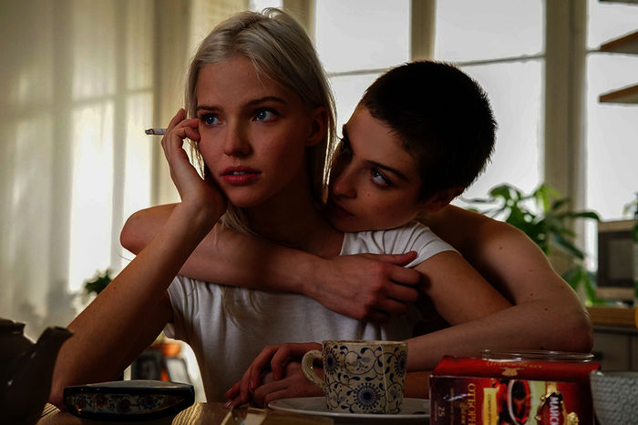 Anna: Sasha Luss (Anna), Lera Abova (Maude). Bild: Sender ORF / PRO7 / 2019, EuropaCorp., Canal+, Cin&Egrave;+, TF1 Films Productions / Shanna Besson