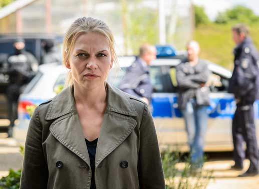 LKA-Kommissarin Helen Dorn (Anna Loos) ermittelt im Spannungsfeld von Recht und Moral, vermeintlichen T&auml;tern und Opfern. Bild: Sender / Willi Weber