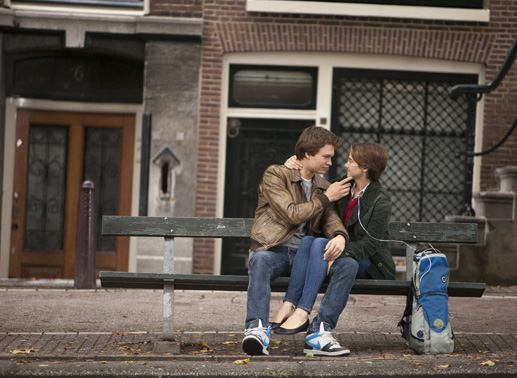 Shailene Woodley und Ansel Elgort in &bdquo;Das Schicksal ist ein mieser T&auml;ter&ldquo;. Bild: Sender / Twentieth Century Fox