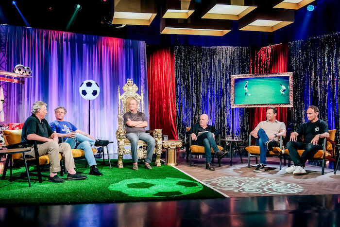 Seitenwechsel-Spezial zum 70. Geburtstag von Herbert Prohaska: Karl Daxbacher, Peter Moizi, Herbert Prohaska, Christoph Grissemann, Alex Kristan, Gernot Kulis. Bild: Sender / Hans Leitner