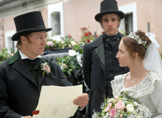 Tobias Moretti (Erzherzog Johann), Max von Thun (Zahlbruckner), Anna Maria M&uuml;he (Anna Plochl). Bild: Sender